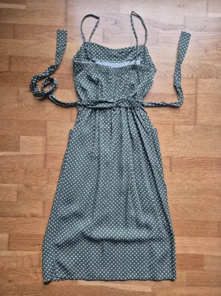 Vestido midi verde lunares blancos