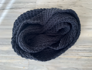 Sciarpa tubolare in maglia blu navy da uomo