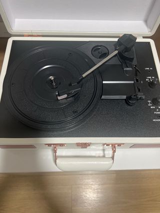 Tocadiscos Blanco y Dorado Nuevo