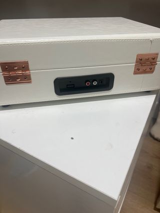 Tocadiscos Blanco y Dorado Nuevo