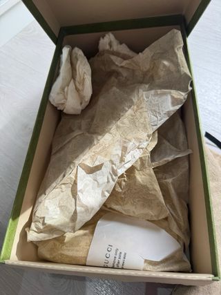 Zapatillas Gucci Beige y Rojo