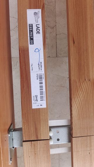 Conjunto de Cama de madera con 2 mesitas