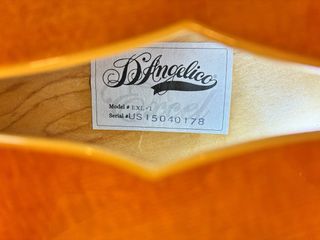Guitarra jazz D’Angelico Excel EXL-1 jazz guitar