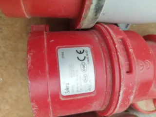 Conectores industriales varios