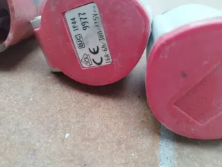 Conectores industriales varios