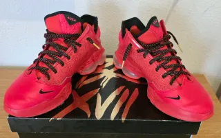 Nike LeBron 19 Low Talla 42