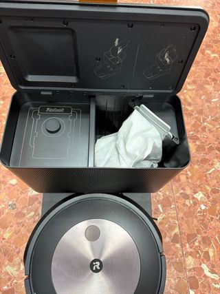 Robot aspirador y friegasuelos Roomba Combo j5+