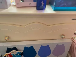 Cómoda infantil/juvenil beige y multicolor