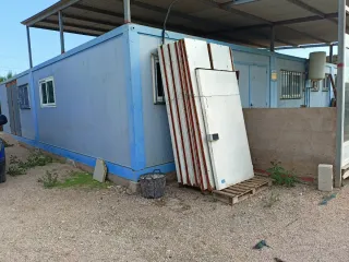 4 Casetas/Contenedores Panel Sándwich