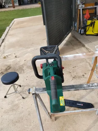 Motosierra Batería Parkside Verde, sin baterias