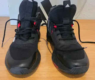 Zapatillas Adidas Talla 40 Negras y Rojas