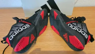 Zapatillas Adidas Talla 40 Negras y Rojas