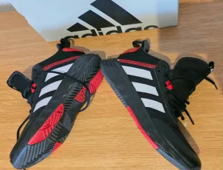 Zapatillas Adidas Talla 40 Negras y Rojas