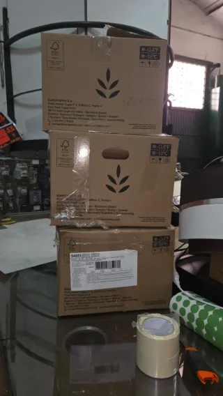 Restos de tienda de complementos para eventos