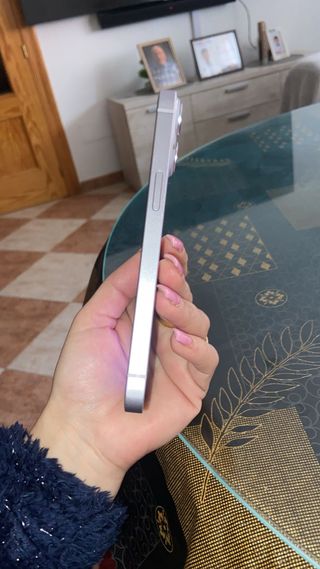 iPhone 14 Plata/Morado