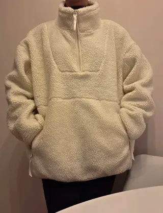 Jersey polar beige con cremallera. Medida grande