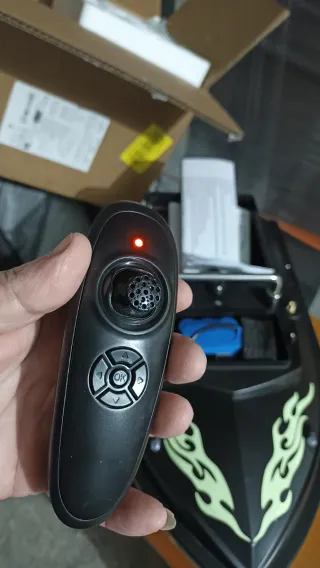 Barco de cebo para pesca