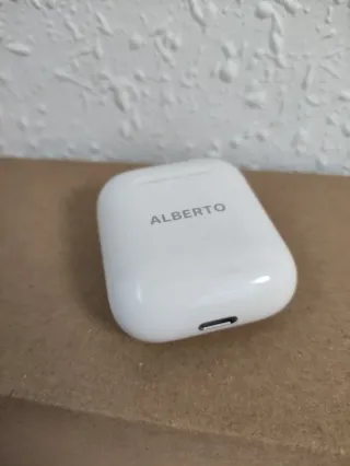 Estuche de carga 2a generación + 1 Airpod.