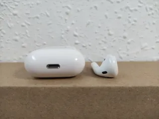 Estuche de carga 2a generación + 1 Airpod.