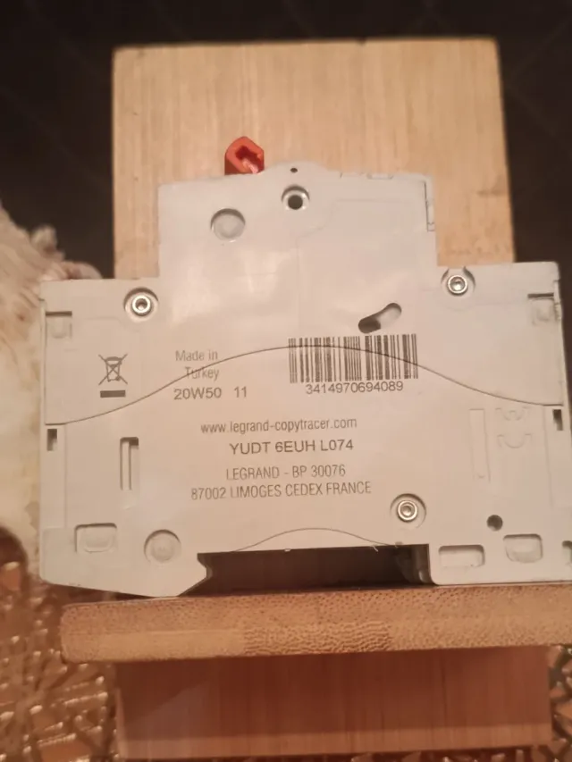 Interruptor magnetotérmico Legrand RX3 C16