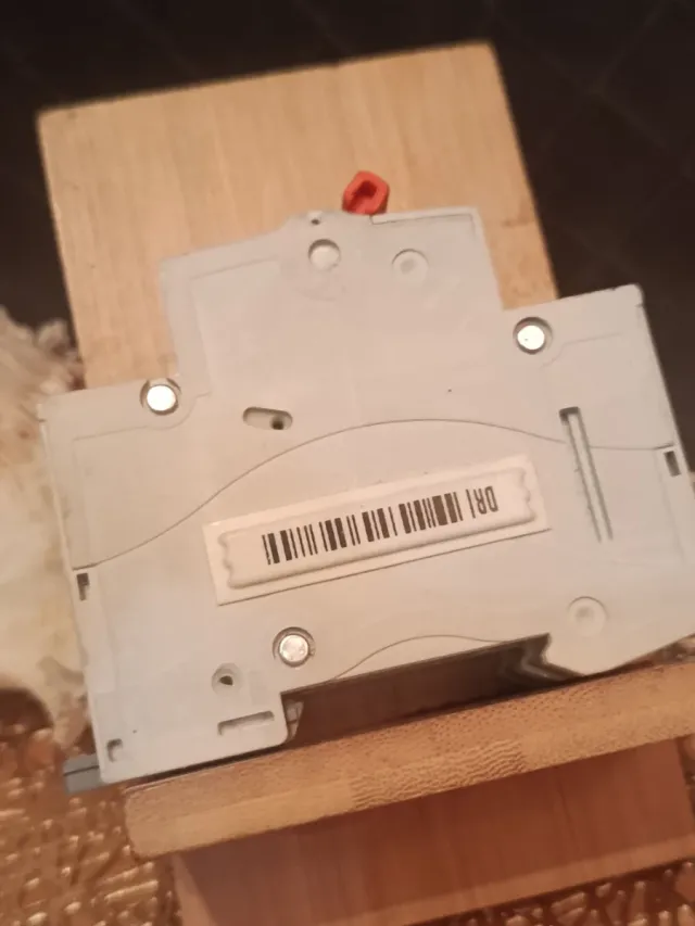 Interruptor magnetotérmico Legrand RX3 C16