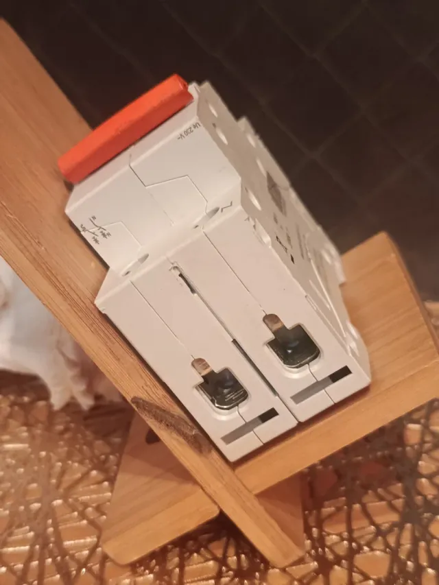Interruptor magnetotérmico Legrand RX3 C16