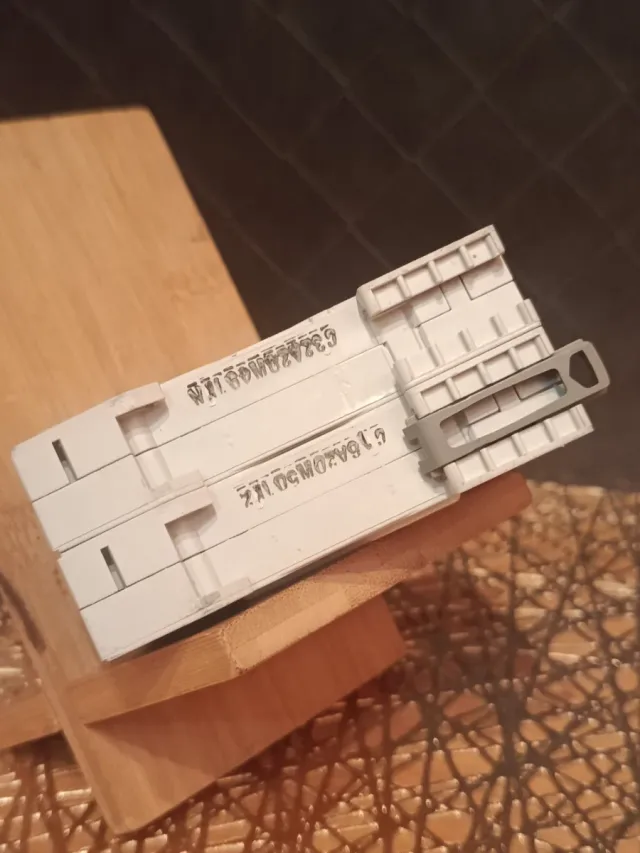 Interruptor magnetotérmico Legrand RX3 C16