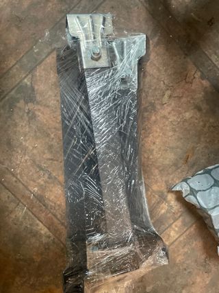 Somier con patas Hay 2 unidad 1 por 30 las dos 50