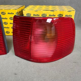 Pilotos traseros Hella Audi 100 C4 / A6 C4 avant