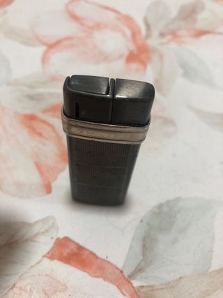 Lote 4 accendini collezione