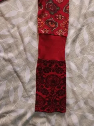 Camiseta Surkana Estampada Roja Talla M