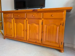 Mueble TV madera en LA PINEDA