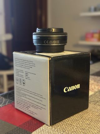 Canon EFS 24mm f/2.8 STM
