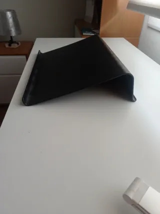Soporte portátil Ikea negro