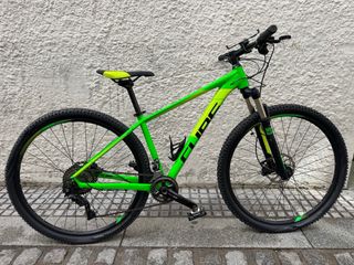 Bicicleta Cube 29 Verde