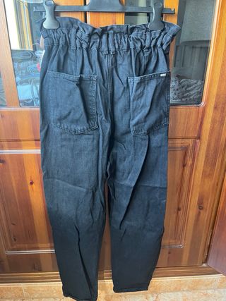 Pantalón bombacho Zara negro