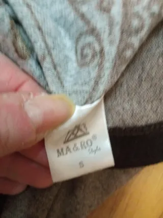 Jersey cuello alto gris manga corta