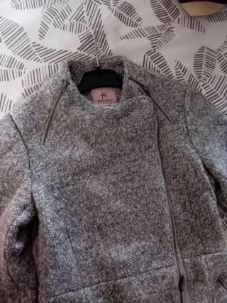 Abrigo gris claro talla 32