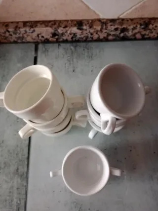 Tazas de café de porcelana blanca