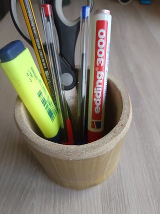 Lapicero de bambú para escritorio