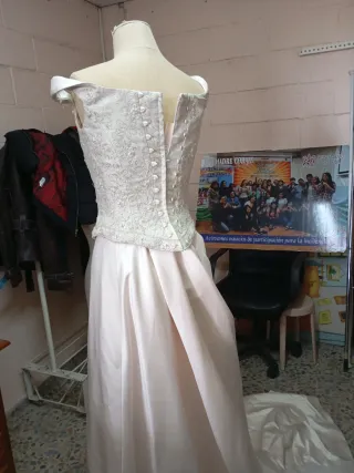 Vestido de Novia blanco roto talla 42
