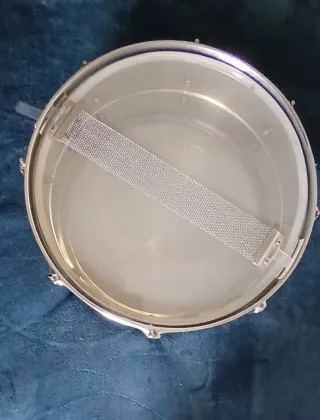 Caja Tama Rockstar y pedal bombo