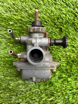 Carburador Mikuni para motos de 80cc 2T.