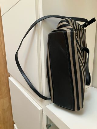 Bolso Bimba y Lola rayas beige y negro