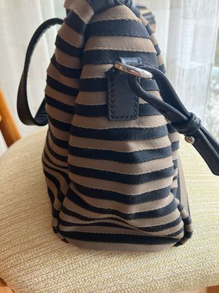 Bolso Bimba y Lola rayas beige y negro