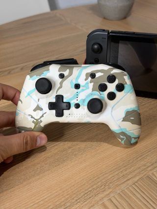 Nintendo Switch + Mando + Mini Dock