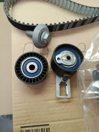 Kit Correa Distribución Bomba Agua VKMC 03316