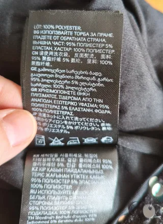 Vestido negro de lentejuelas de noche