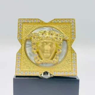 SELLO MEDUSA NACAR CUADRADO. Oro 18k.
