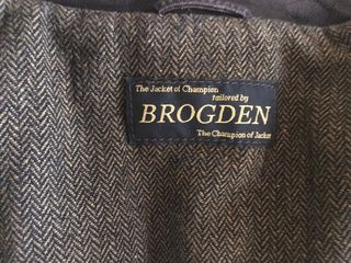 Cazadora Brogden Negra